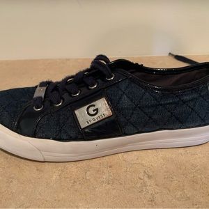 Cute navy Blue Guess sneakers.